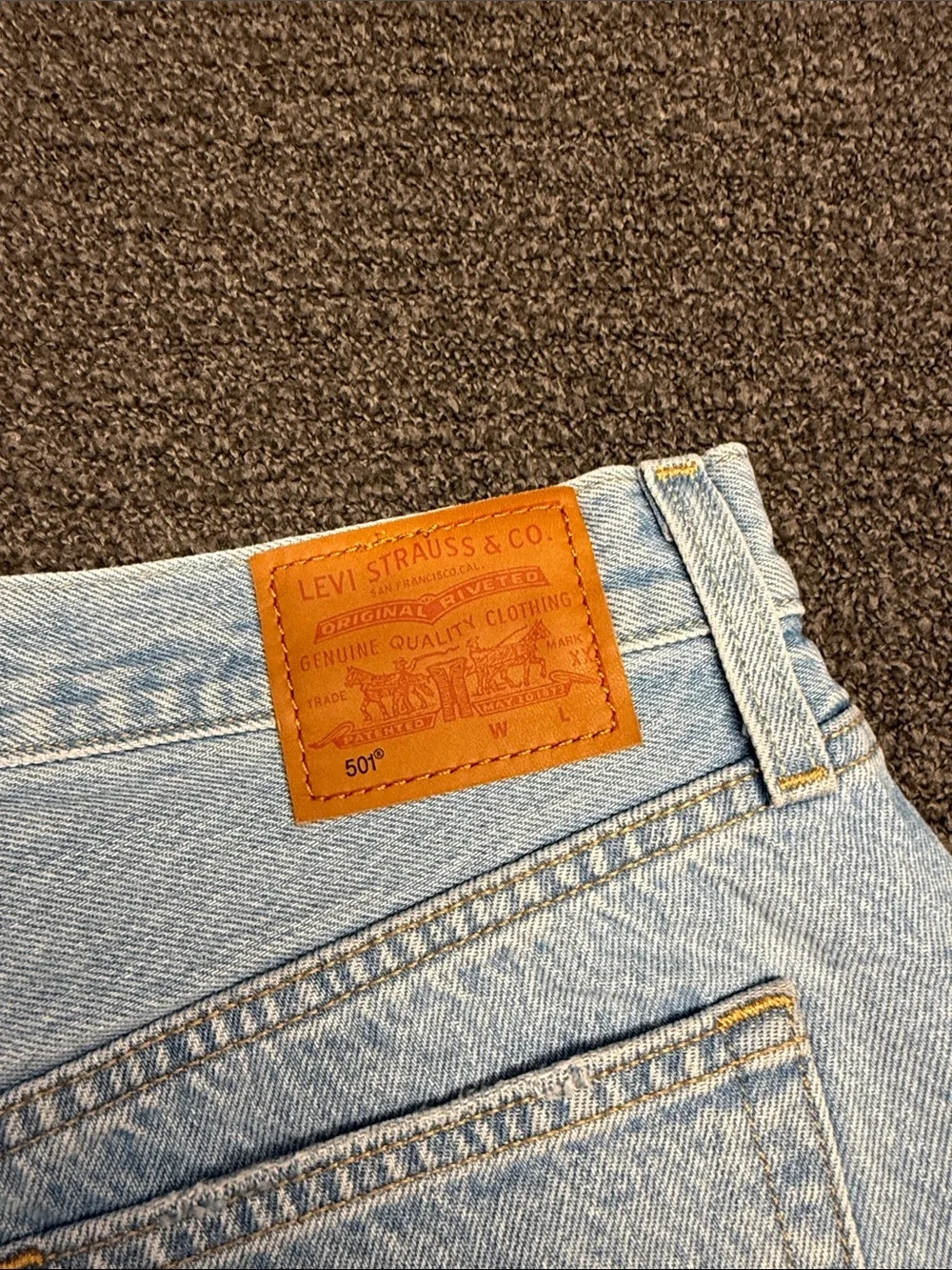 Levi’s 501 Original Shorts in Luxor Heat